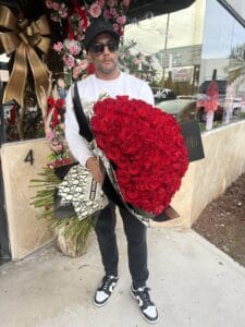 Hand Bouquet of Roses Ramo Buchon - Image 15