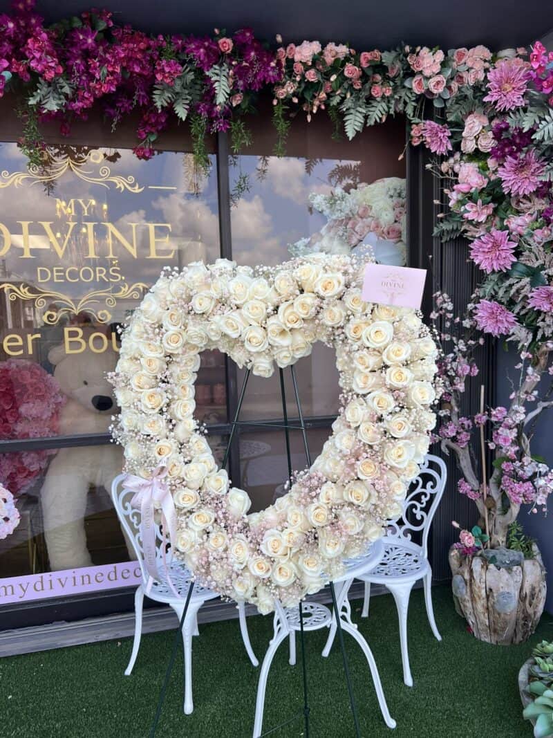 Roses and baby's breath Heart Wreath - Image 2