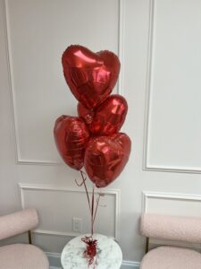 4 balloons 18” helium