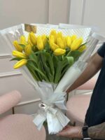 Ramo de Mano Tulipanes Coquette - Image 4