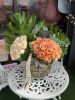Ellena Fresh Roses in Vase - Image 4