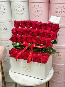 Standing Roses Rectangular box