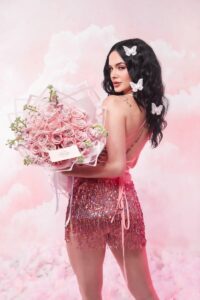 Barbie bouquet - Image 3