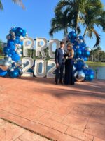 Conjunto de Corsage y Boutonnière para Prom - Imagen 29