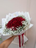 Lauren Roses & Baby’s Breath Bouquet