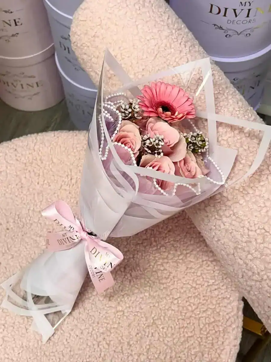 Mini-Bouquet-2 Mini Bouquet - Image 1