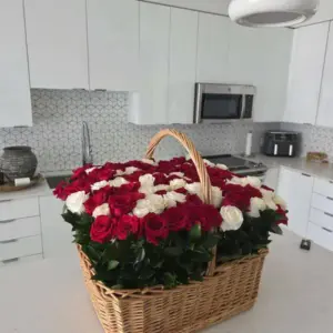 Grand Basket of Roses - Image 2