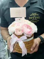 Ranunculus Small Basket