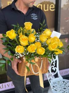 Indira basket of rose - Image 3