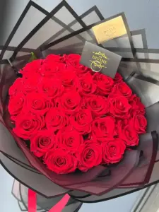 New Hand Bouquet of Preserved Roses - Image 4