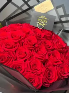 New Hand Bouquet of Preserved Roses - Image 5