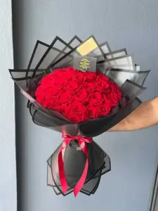 New Hand Bouquet of Preserved Roses - Image 2