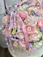 Canasta de Elegancia en Flor - Image 3
