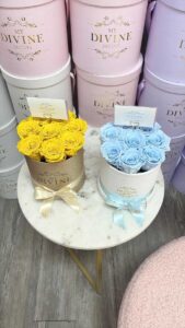 Nash Medium Preserved Roses Box 6" - Image 2