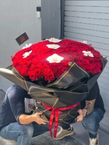 Epic 200 Roses Bouquet with Orchids