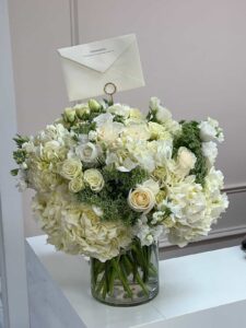 Heavenly whites arrangement - Image 2