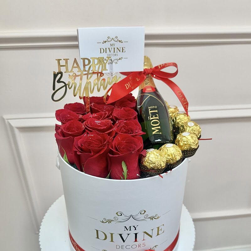 Flower arrangement by My Divine Decors, Miami florist