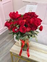 Luxe Red Rose Vase – Signature Collection