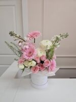 Designer’s choice mixed flowers Mini Box - Image 5