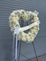 Heavenly Whisper Heart wreath - Image 2