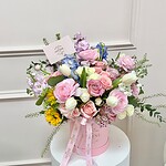 Medium Soft Petals Bloom Box