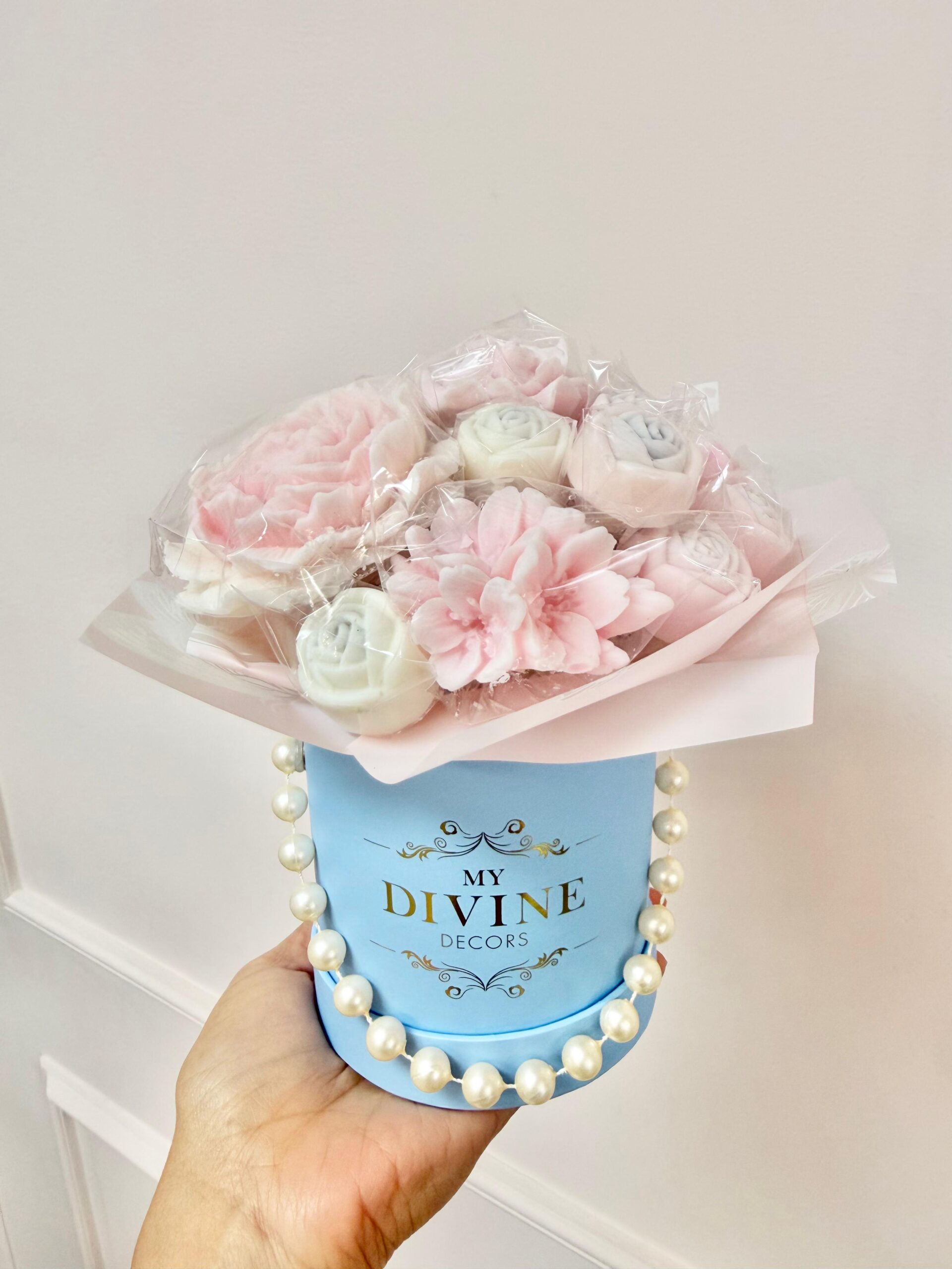 chocolate-bloom-divine-box-3 Caja de Chocolate Bloom Divine - Imagen 1