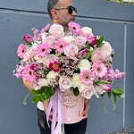 Blush & Bloom Luxe Chocolate Box