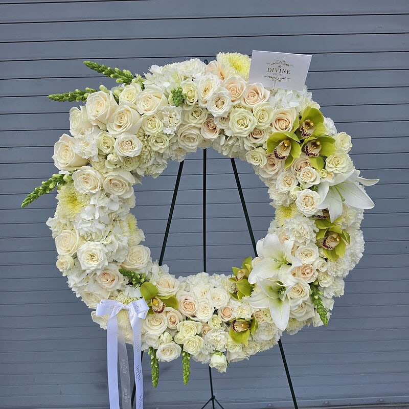 The Royal Ivory Wreath