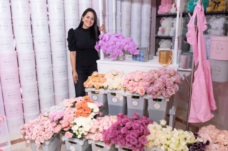 Advanced floral design group workshop in Miami