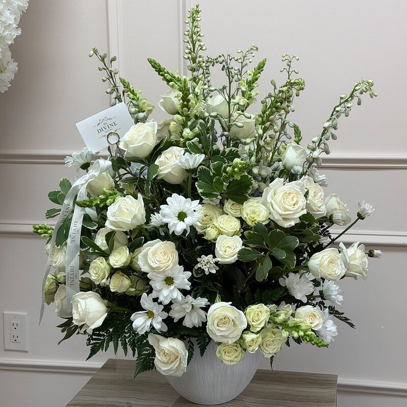 White Pure Elegance Vase Arrangement