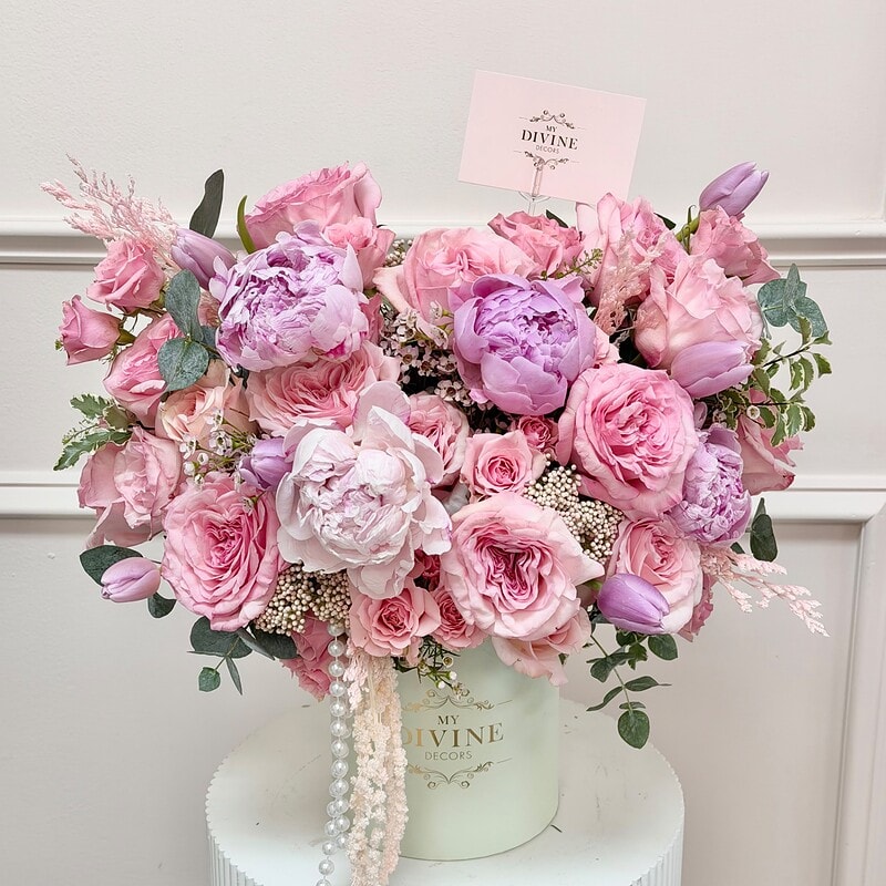 Divine Pistachio Pink Garden