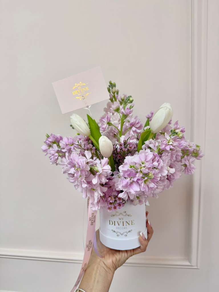 mini-lilac-whisper-bloom-box-2 Mini Lilac Whisper Bloom Box - Image 2