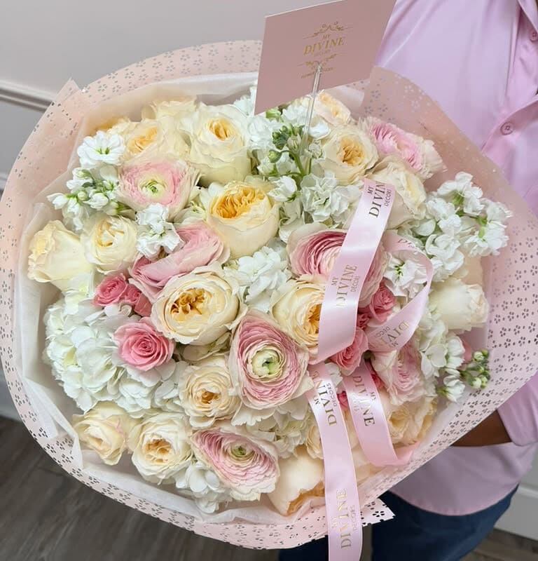Blush & Ivory Garden Bouquet