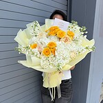 Butter Yellow Garden Bouquet