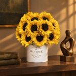 Caja Sombrero Mediana de Girasoles en un estante de roble junto a una escultura de bronce