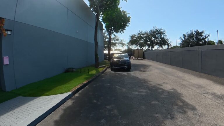 Free parking in front of the boutique