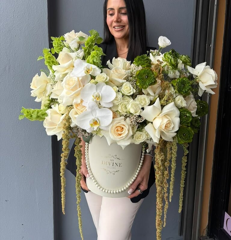 Pearl Cream Garden Hat Box