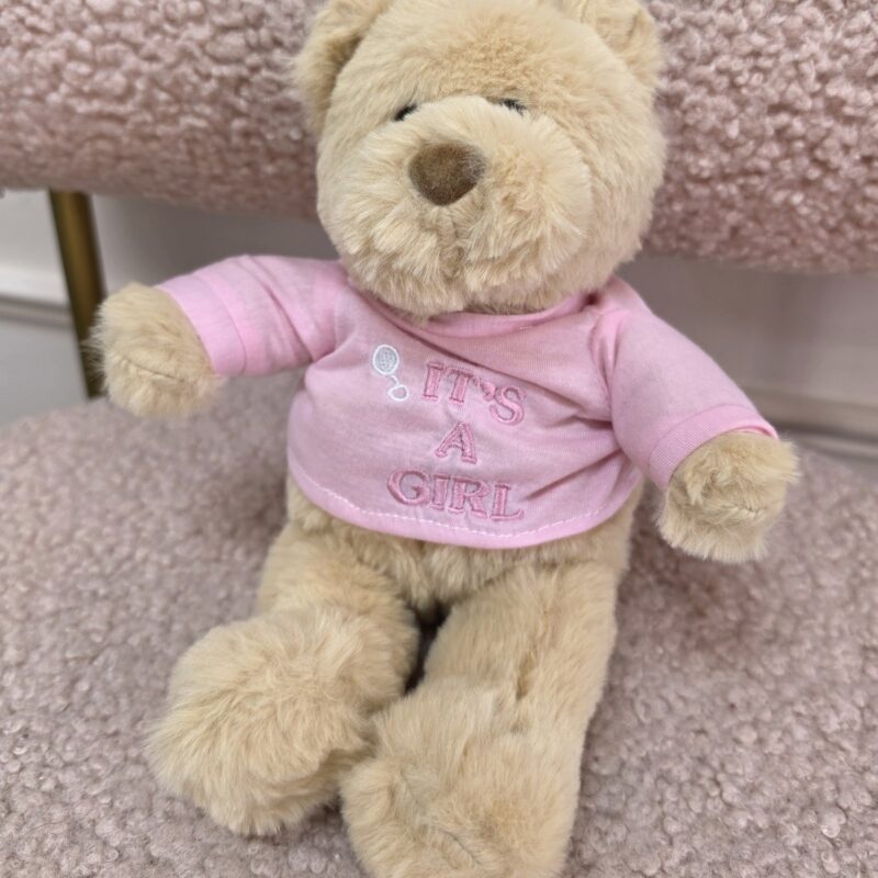 Osita de peluche miel con camiseta rosada bordada It's a Girl