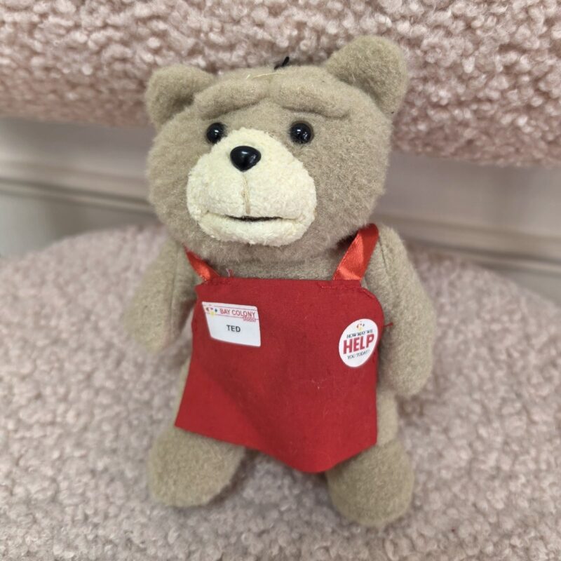 Peluche Ted de pelaje miel y hocico crema
