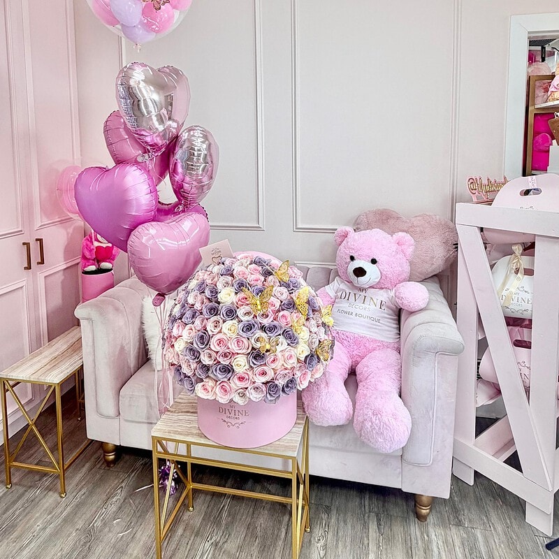 The Ultimate โ150 Roses, Bear & Balloonsโ Bundle - Image 2